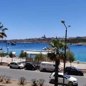 Sea Front Balcony Appartamento